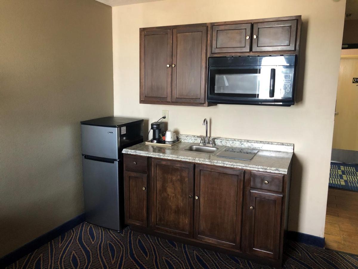 Super 8 By Wyndham Cedar City Exterior photo