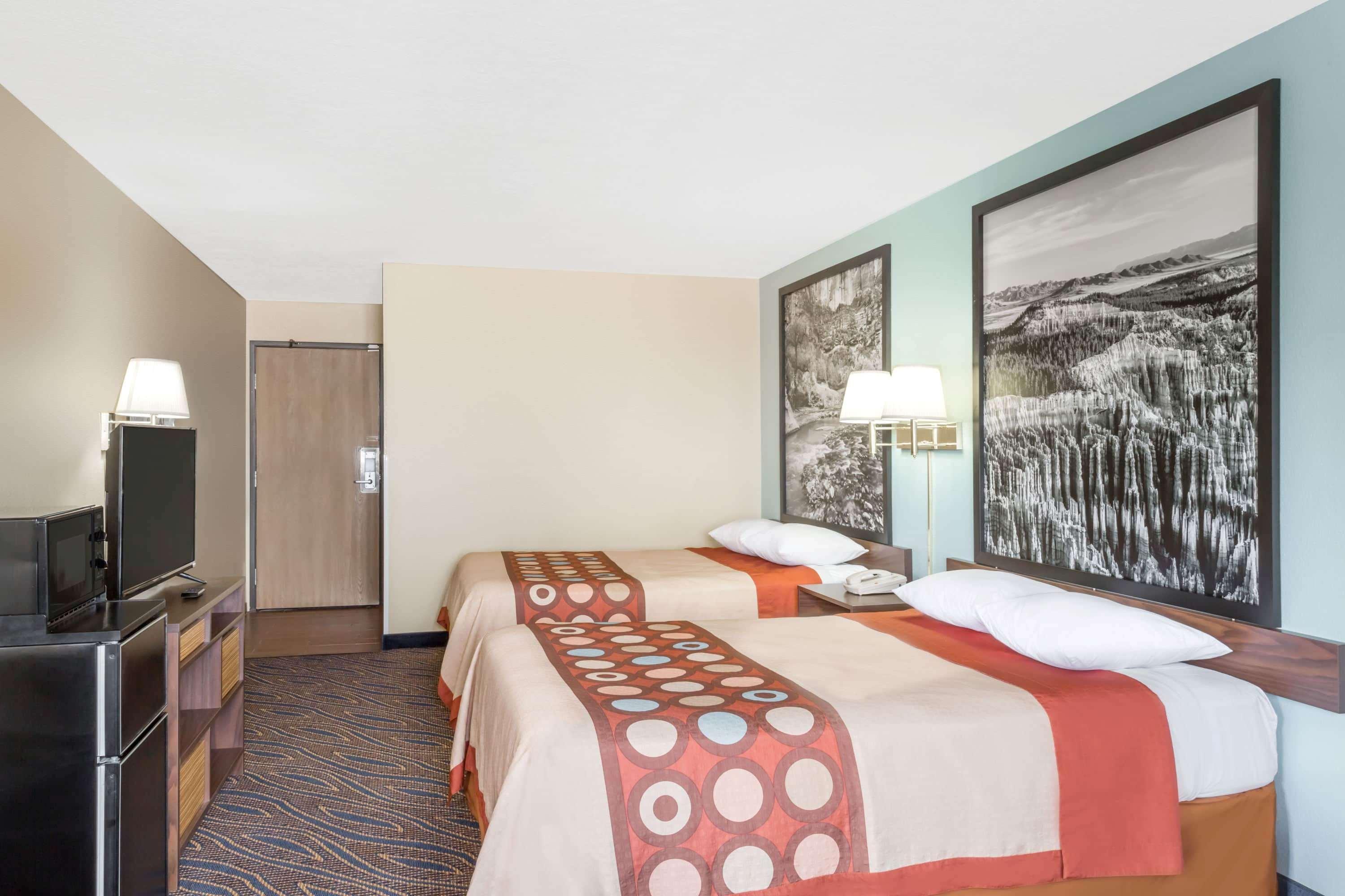 Super 8 By Wyndham Cedar City Exterior photo