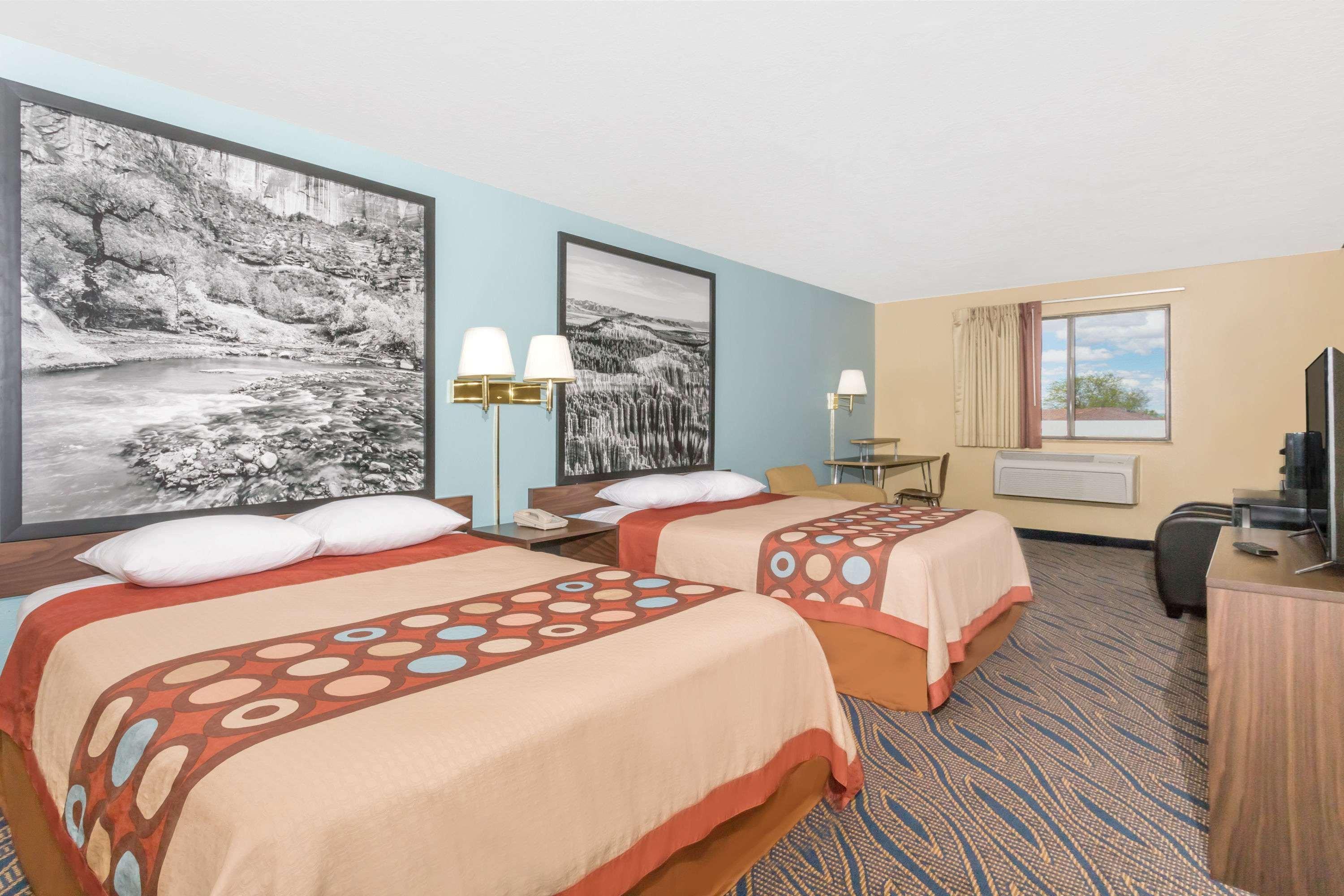 Super 8 By Wyndham Cedar City Exterior photo
