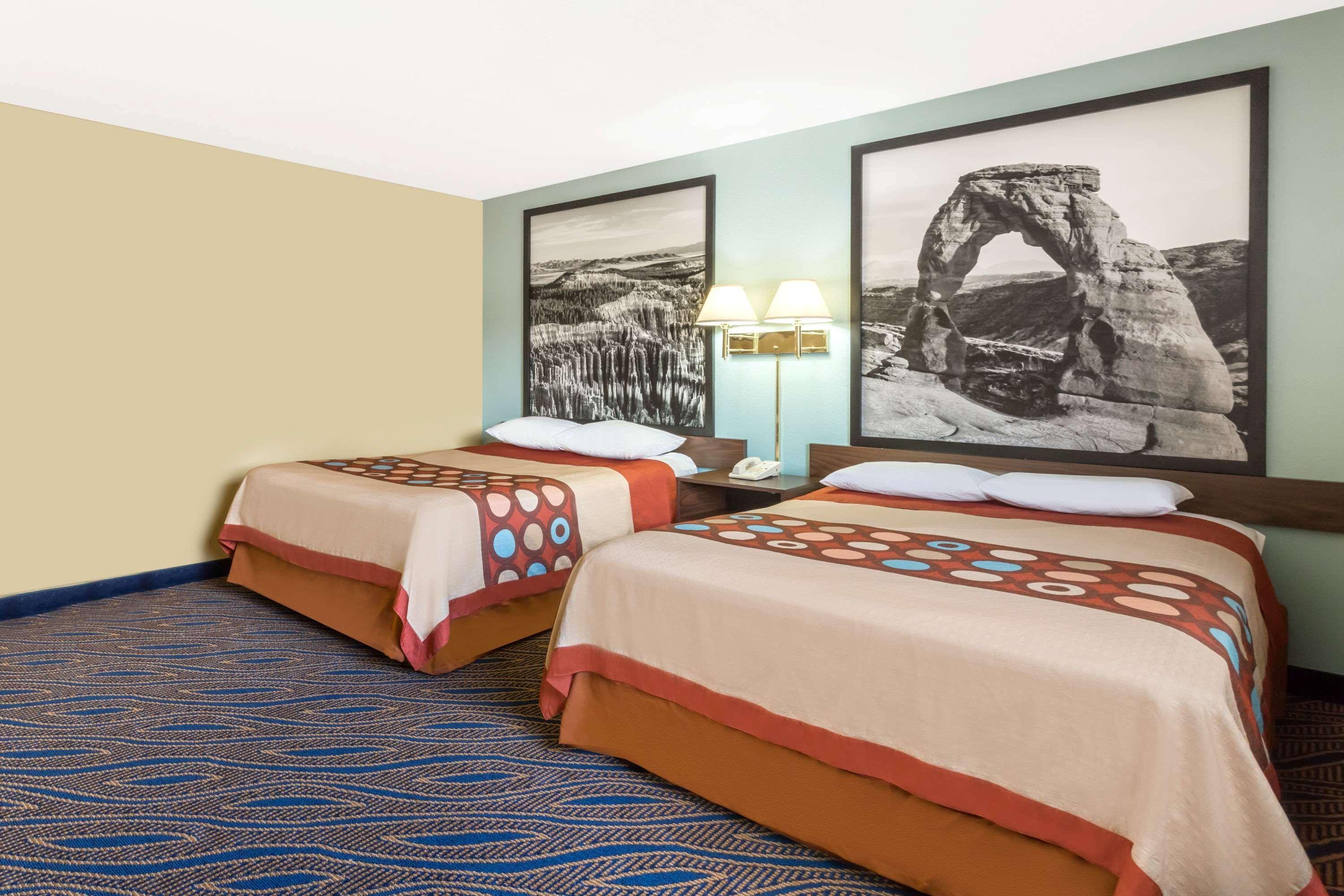 Super 8 By Wyndham Cedar City Exterior photo